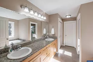 2697 Broadway St NW, Albany, OR 97321 - Photo 37