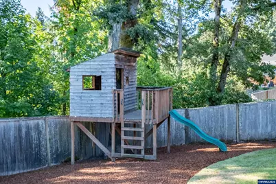 2697 Broadway St NW, Albany, OR 97321 - Photo 17