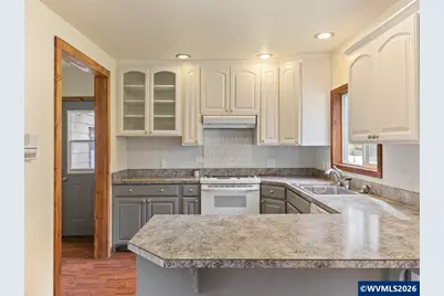 910 Oak Terrace, Sweet Home, OR 97386 - Photo 11