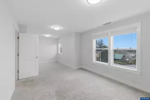 240 North Ave, Brownsville, OR 97327 - Photo 39