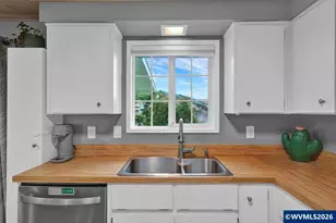 720 W Airway Rd, Lebanon, OR 97355 - Photo 11