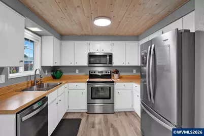 720 W Airway Rd, Lebanon, OR 97355 - Photo 3