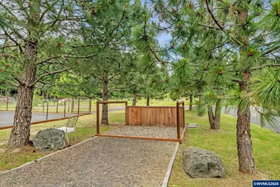 453 Riverwood Ln, Oakland, OR 97462 - Photo 17