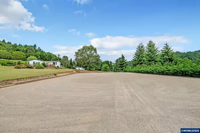 453 Riverwood Ln, Oakland, OR 97462 - Photo 7