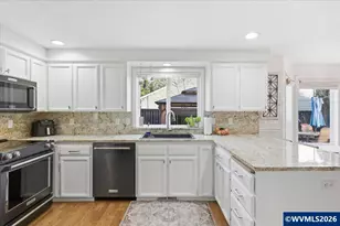 229 Hazelbrook Dr N, Keizer, OR 97303 - Photo 17