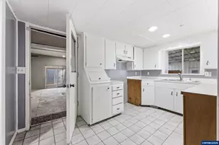 2375 Porter St, Lebanon, OR 97355 - Photo 19