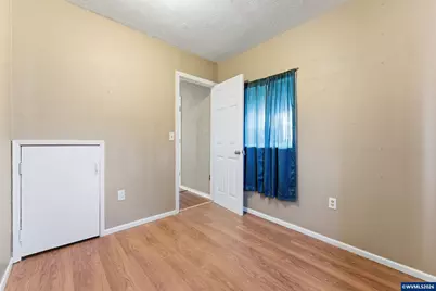 2375 Porter St, Lebanon, OR 97355 - Photo 9