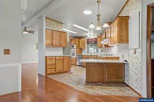 2120 Robins Ln SE, Salem, OR 97306 - Photo 21