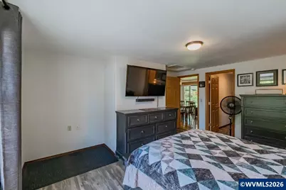 220 View Ln, Lebanon, OR 97355 - Photo 21
