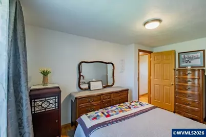 220 View Ln, Lebanon, OR 97355 - Photo 25
