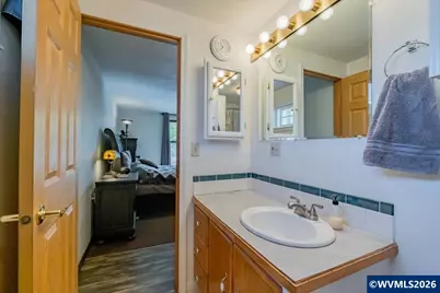 220 View Ln, Lebanon, OR 97355 - Photo 23