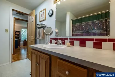 220 View Ln, Lebanon, OR 97355 - Photo 27
