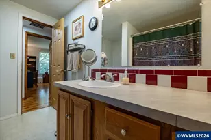 220 View Ln, Lebanon, OR 97355 - Photo 27