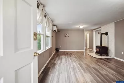 27329 Rowell Hill Rd, Sweet Home, OR 97386 - Photo 5