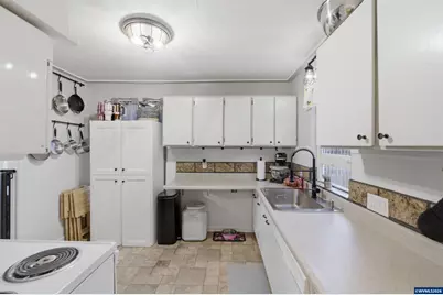 3090 D St NE, Salem, OR 97301 - Photo 13