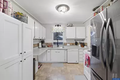 3090 D St NE, Salem, OR 97301 - Photo 9