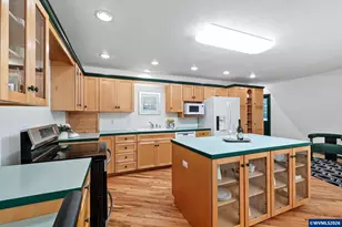 7210 NW Grandview Dr, Corvallis, OR 97034 - Photo 9