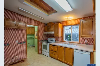 31919 N Lake Creek #32 Dr, Tangent, OR 97389 - Photo 3