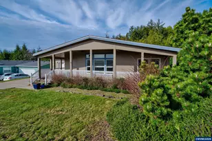 125 SE Whalesong Dr, Depoe Bay, OR 97341 - Photo 3