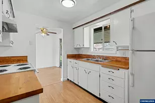 4739 Charmalee Ct NE, Salem, OR 97305 - Photo 11