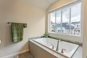 3933 Lindburg Rd SE, Salem, OR 97302 - Photo 35