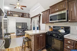 8372 Enchanted (#193) Wy SE, Turner, OR 97392 - Photo 13