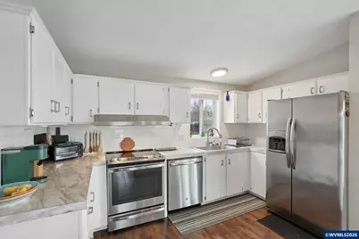 1988 Michigan City Ln NW, Salem, OR 97304 - Photo 17