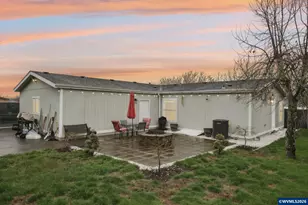 1988 Michigan City Ln NW, Salem, OR 97304 - Photo 3