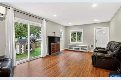 155 E Rose St, Lebanon, OR 97355 - Photo 11