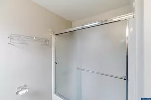 1586 Cherry Bloom Ct SE, Salem, OR 97317 - Photo 17