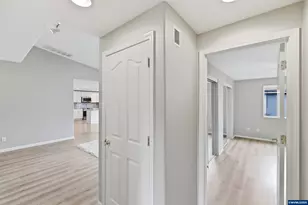 1586 Cherry Bloom Ct SE, Salem, OR 97317 - Photo 27