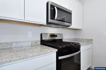 1367 Owl Av, Woodburn, OR 97071 - Photo 11