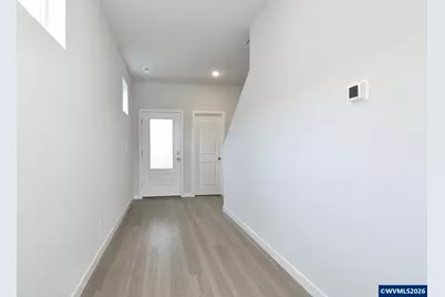 1367 Owl Av, Woodburn, OR 97071 - Photo 3