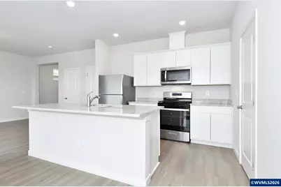 1367 Owl Av, Woodburn, OR 97071 - Photo 9