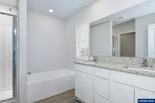 1367 Owl Ave, Woodburn, OR 97071 - Photo 17