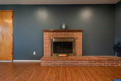 31666 S 5th St, Lebanon, OR 97355 - Photo 13