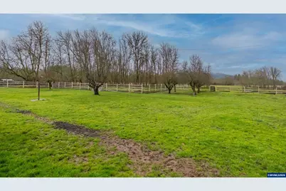 31666 S 5th St, Lebanon, OR 97355 - Photo 35