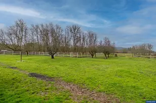 31666 S 5th St, Lebanon, OR 97355 - Photo 35