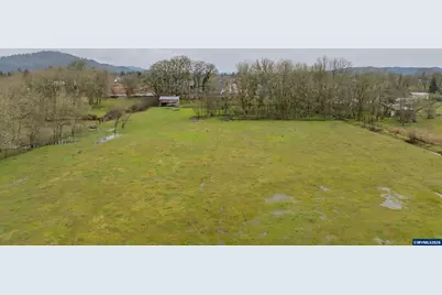 31666 S 5th St, Lebanon, OR 97355 - Photo 5