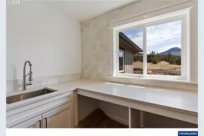 13774 S Sego Lily Rd, Powell Butte, OR 97753 - Photo 17