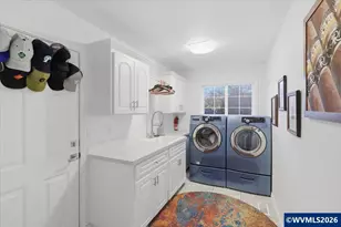 1235 NW Countryside Ct, McMinnville, OR 97128 - Photo 29