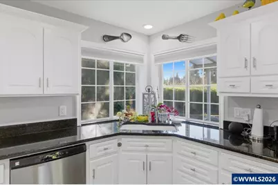 1235 NW Countryside Ct, McMinnville, OR 97128 - Photo 17