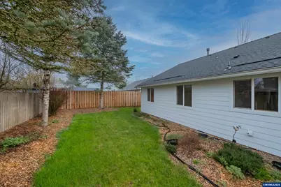 1194 S Sixth St, Independence, OR 97351 - Photo 49