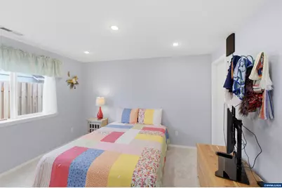 1194 S Sixth St, Independence, OR 97351 - Photo 29