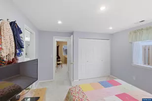 1194 S 6th St, Independence, OR 97351 - Photo 31