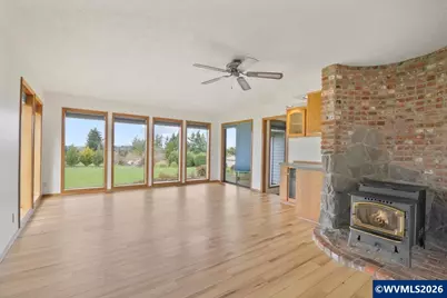 6593 Rippling Brook Dr SE, Salem, OR 97317 - Photo 17