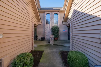 6182 N Lakeshore Ct, Keizer, OR 97303 - Photo 3