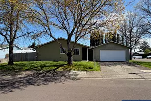 3328 Foxglove St, Lebanon, OR 97355 - Photo 1