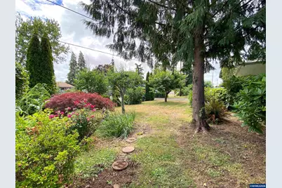 151 SE Orchard View Ln, Dallas, OR 97338 - Photo 17