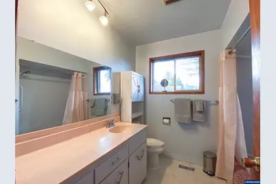151 SE Orchard View Ln, Dallas, OR 97338 - Photo 11